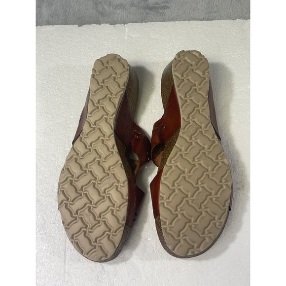 YOKONO Womens size 9.5 Redish Brown Strap Wedge Sandals Slip On Leather Cork - Picture 3 of 16